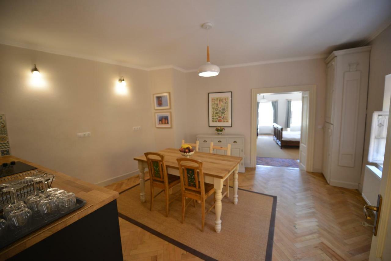 Casa Augustus Apartment ซิวิโชอารา ภายนอก รูปภาพ